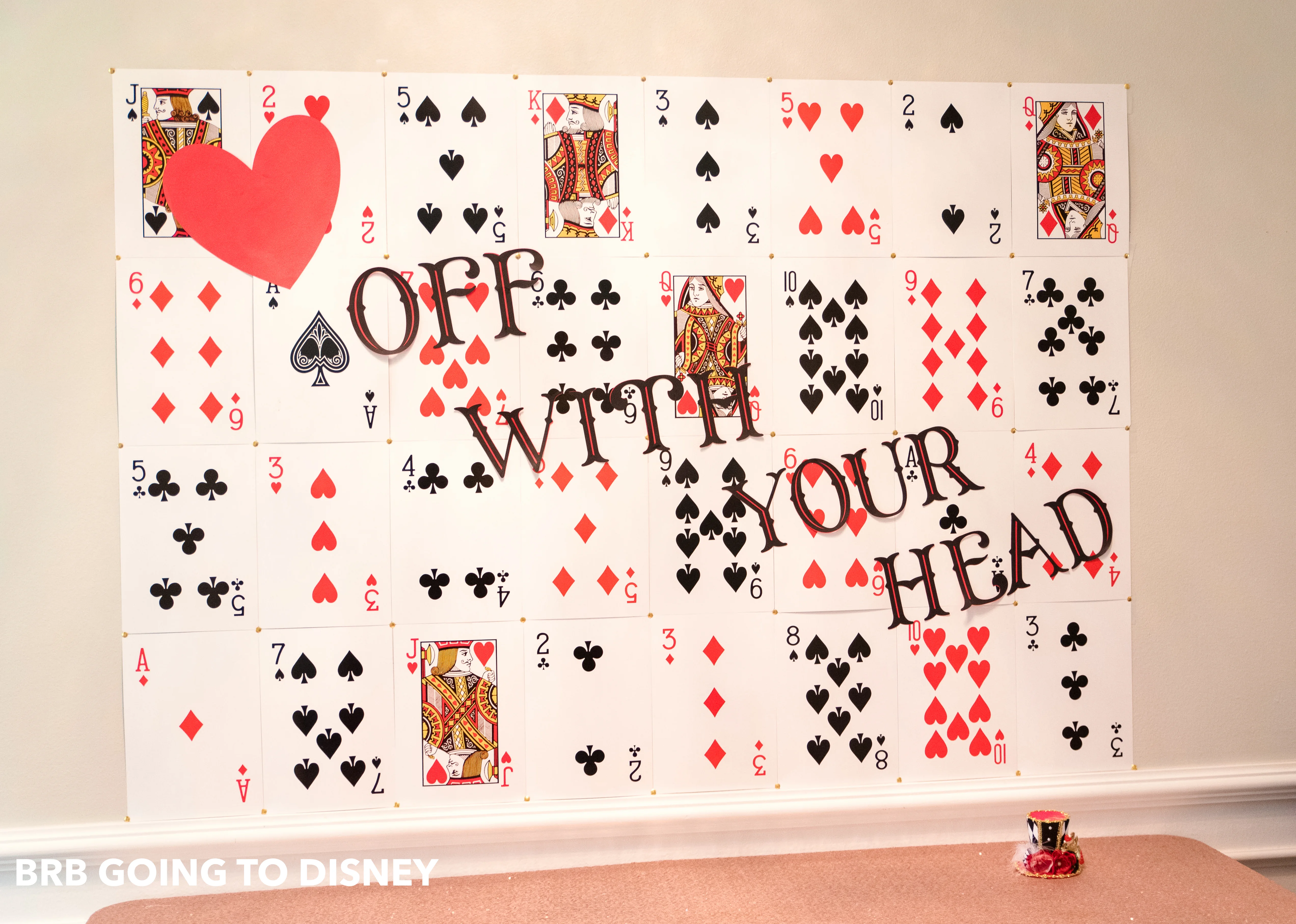Alice in wonderland party decorations