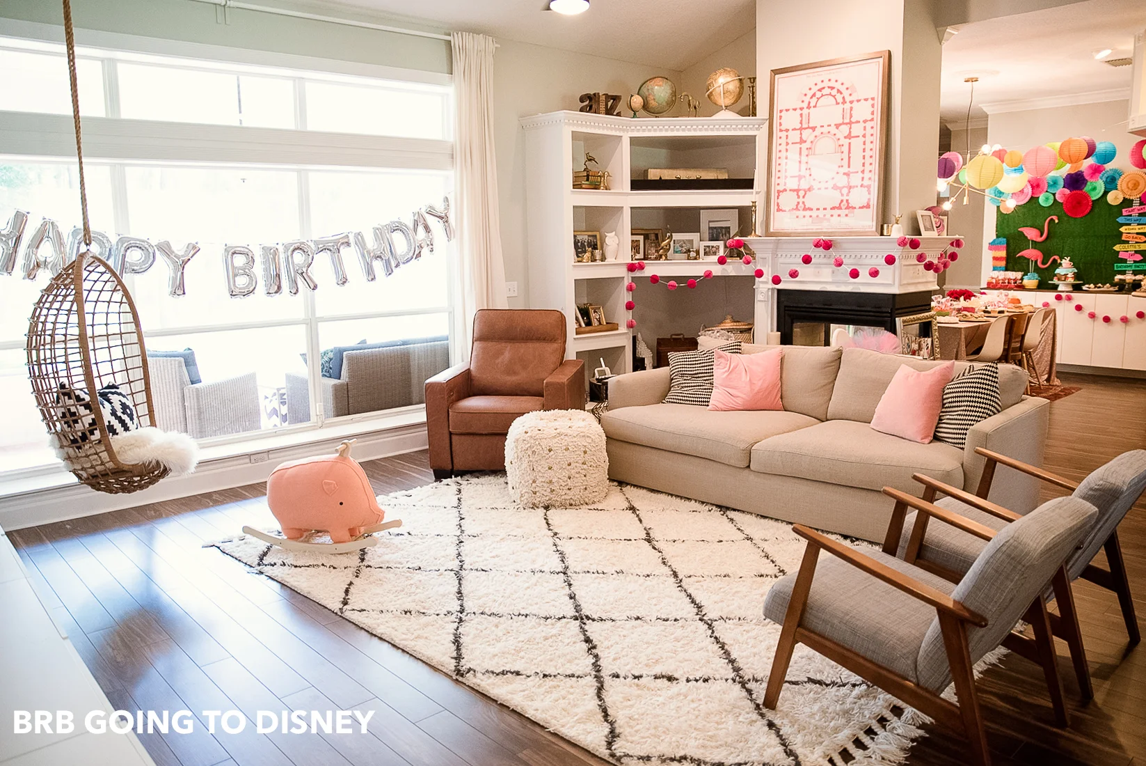 Alice in Wonderland birthday party decorations