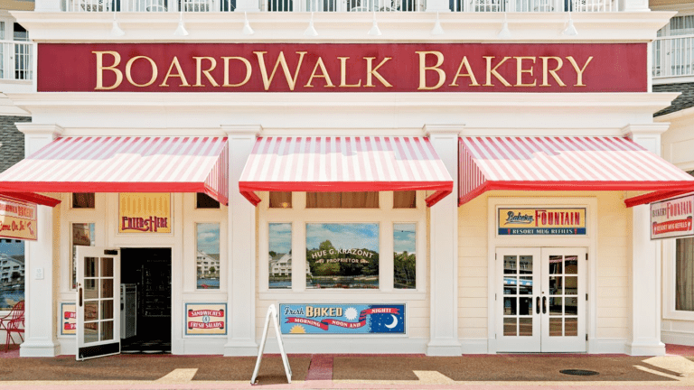 Planning a Disney Vacation and curios about Disney World restaurants? Check out the best quick service restaurants at Disney World.