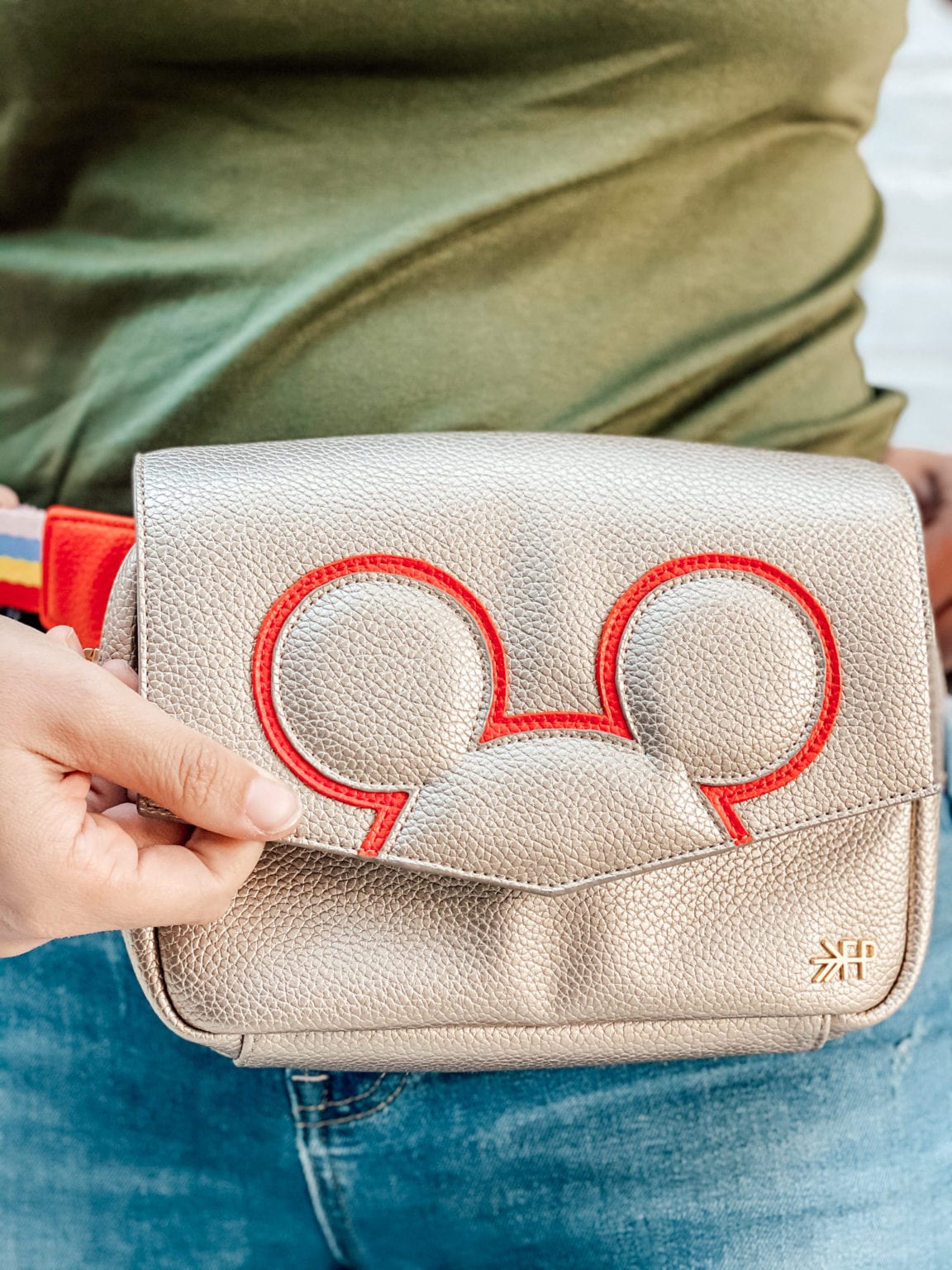 My Favorite Fanny Packs for Disney brb going to disney